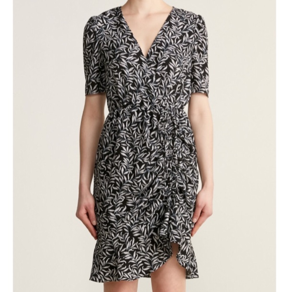 Vanity Room Puff-Sleeve Asymmetrical Tunnel Dress